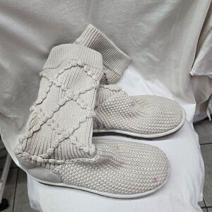 Ugg Classic Argyle Knit Boots. Cozy Knit  Boots Size 9